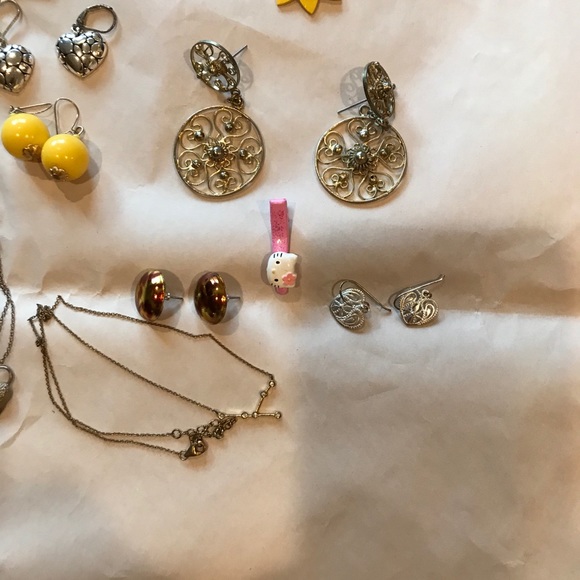 Jewelry bundle - Picture 3 of 7